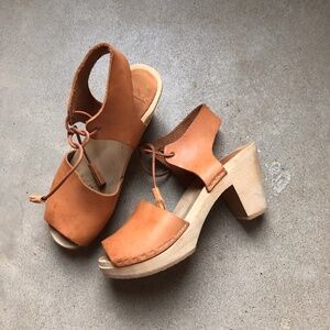 BRYR size 37 clogs